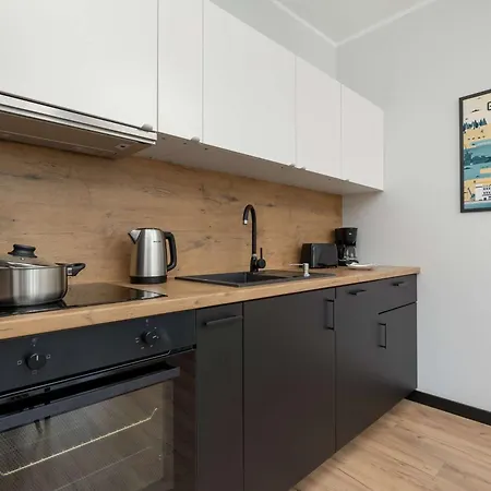 Modern Close To The Center And The In By Renters Lejlighed *